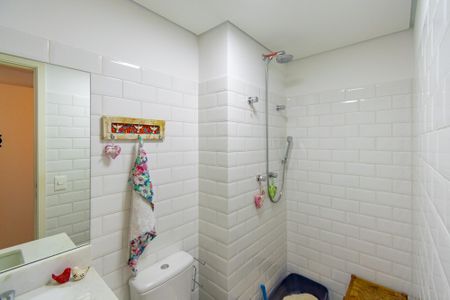 Apartamento para alugar com 73m², 2 quartos e 3 vagas Apartamento para alugar com 73m², 2 quartos e 3 vagasBanheiro da Suíte 2