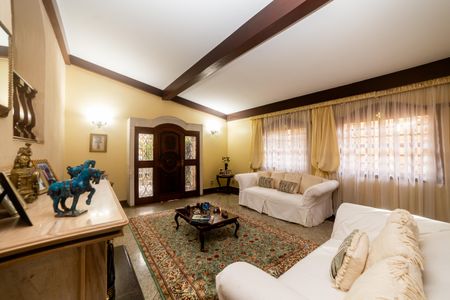 Casa à venda com 360m², 4 quartos e 4 vagasSala 3