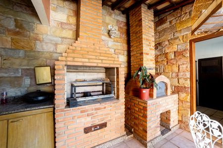 Casa à venda com 360m², 4 quartos e 4 vagasÁrea comum