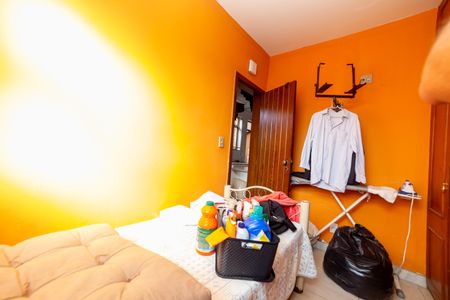 Casa à venda com 360m², 4 quartos e 4 vagasQuarto de Serviço