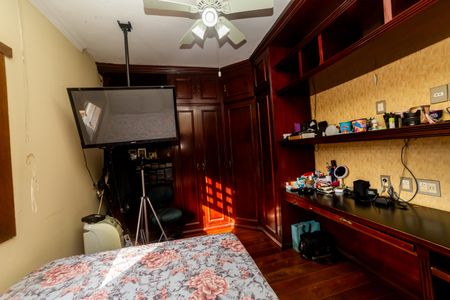 Casa à venda com 360m², 4 quartos e 4 vagasSuíte 2