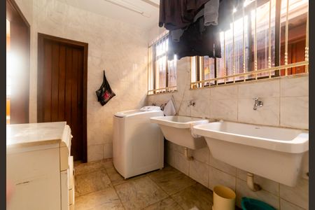 Casa à venda com 360m², 4 quartos e 4 vagasÁrea de Serviço