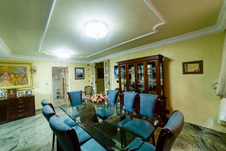 Casa à venda com 360m², 4 quartos e 4 vagasSala 1