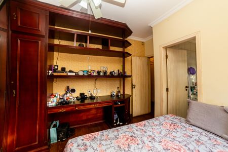 Casa à venda com 360m², 4 quartos e 4 vagasSuíte 2