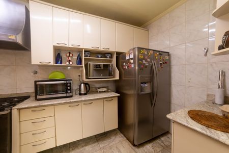 Casa à venda com 360m², 4 quartos e 4 vagasCozinha