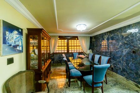 Casa à venda com 360m², 4 quartos e 4 vagasSala 1