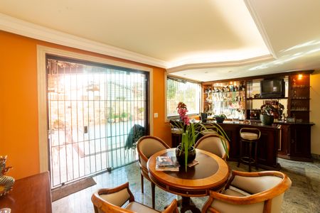 Casa à venda com 360m², 4 quartos e 4 vagasSala 2