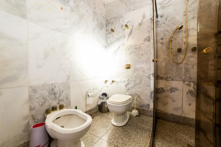 Casa à venda com 360m², 4 quartos e 4 vagasBanheiro da Suíte 1