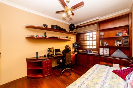 Casa à venda com 360m², 4 quartos e 4 vagasQuarto 2