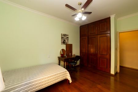 Casa à venda com 360m², 4 quartos e 4 vagasQuarto 1