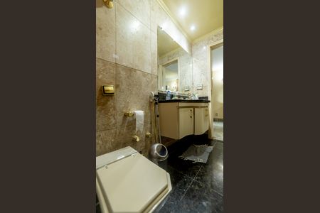 Casa à venda com 360m², 4 quartos e 4 vagasLavabo