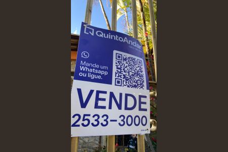 Casa à venda com 360m², 4 quartos e 4 vagasPlaca instalada