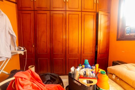 Casa à venda com 360m², 4 quartos e 4 vagasQuarto de Serviço