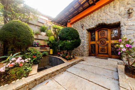 Casa à venda com 360m², 4 quartos e 4 vagasÁrea comum