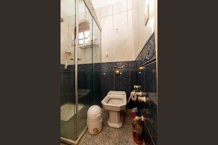 Casa à venda com 360m², 4 quartos e 4 vagasBanheiro da Suíte 2