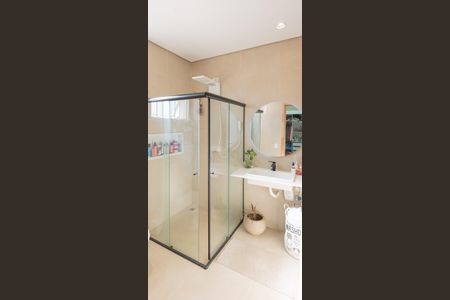 Casa à venda com 412m², 3 quartos e 2 vagasBanheiro da Suíte 3