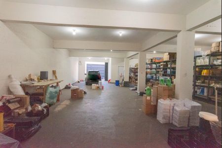 Casa à venda com 412m², 3 quartos e 2 vagasCasa 2- Salão