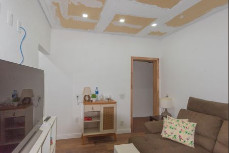 Casa à venda com 412m², 3 quartos e 2 vagasSala de TV