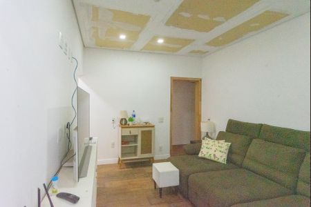 Casa à venda com 412m², 3 quartos e 2 vagasSala de TV
