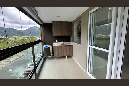 Apartamento à venda com 90m², 2 quartos e 1 vagaVaranda