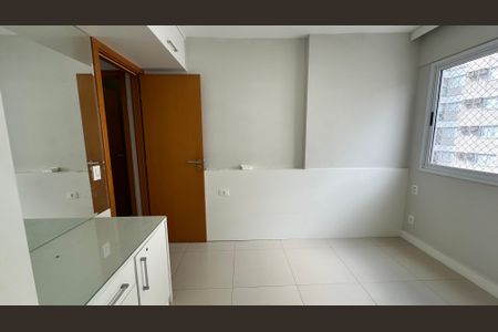Apartamento à venda com 90m², 2 quartos e 1 vagaQuarto 2