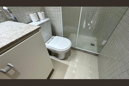 Apartamento à venda com 90m², 2 quartos e 1 vagaBanheiro Social