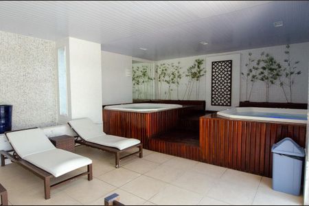 Apartamento à venda com 90m², 2 quartos e 1 vagaHidromassagem