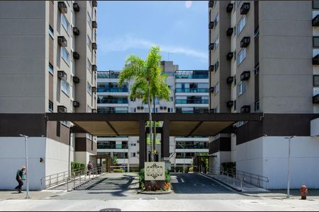 Apartamento à venda com 90m², 2 quartos e 1 vagaFachada