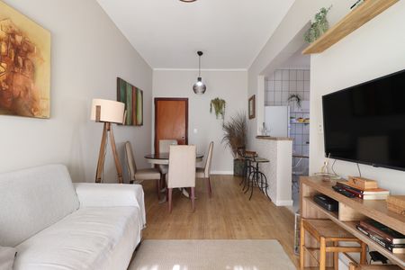Apartamento para alugar com 75m², 2 quartos e 1 vagaSala