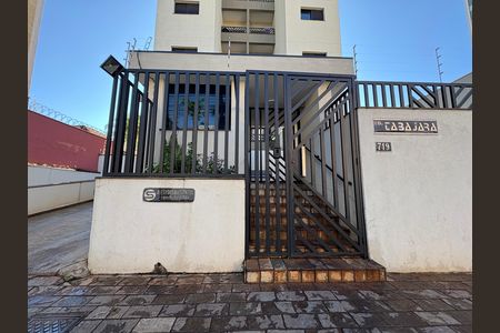 Apartamento para alugar com 75m², 2 quartos e 1 vagaFachada