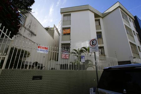 Apartamento à venda com 105m², 3 quartos e 1 vagaFachada e Placa