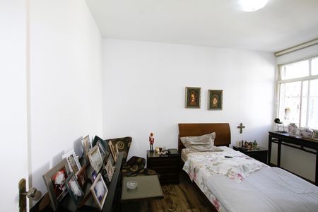 Apartamento à venda com 105m², 3 quartos e 1 vagaQuarto 2