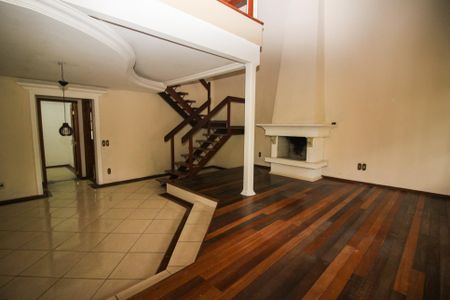 Casa à venda com 200m², 3 quartos e 3 vagasSala