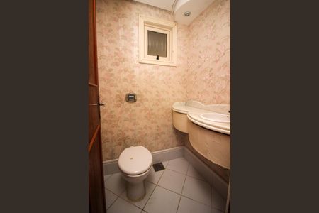 Casa à venda com 200m², 3 quartos e 3 vagasLavabo