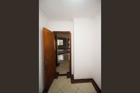 Casa à venda com 200m², 3 quartos e 3 vagasEscritório