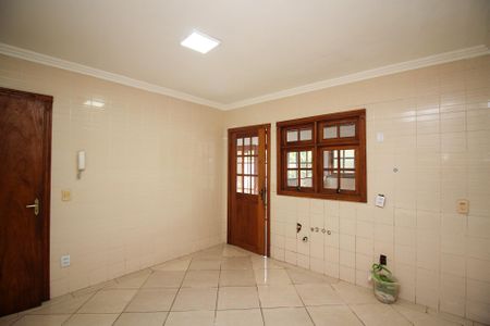 Casa à venda com 200m², 3 quartos e 3 vagasCozinha