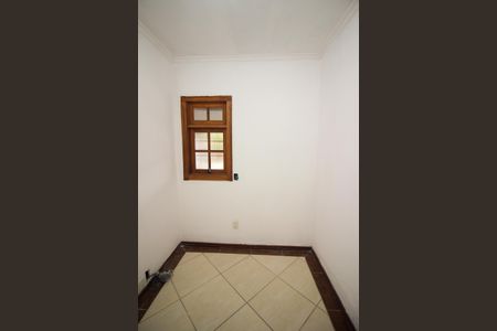 Casa à venda com 200m², 3 quartos e 3 vagasEscritório