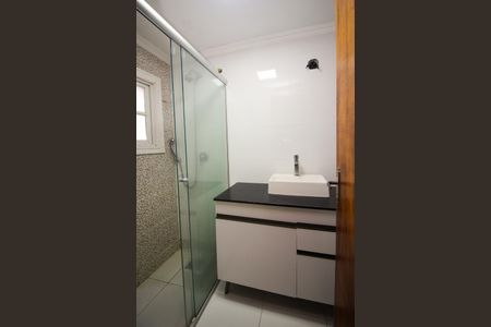 Casa à venda com 200m², 3 quartos e 3 vagasBanheiro 