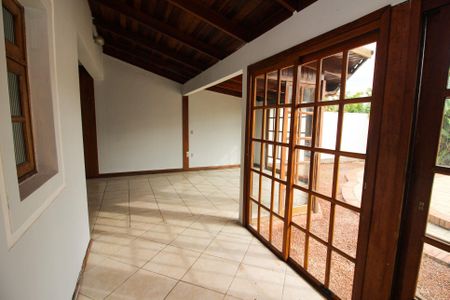 Casa à venda com 200m², 3 quartos e 3 vagasVaranda
