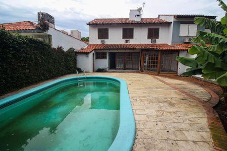 Casa à venda com 200m², 3 quartos e 3 vagasÁrea comum