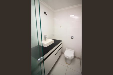 Casa à venda com 200m², 3 quartos e 3 vagasBanheiro 