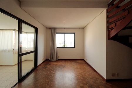 Apartamento à venda com 220m², 3 quartos e 1 vagaSala
