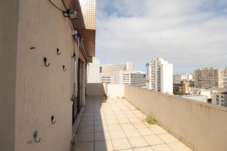 Apartamento à venda com 220m², 3 quartos e 1 vagaTerraço