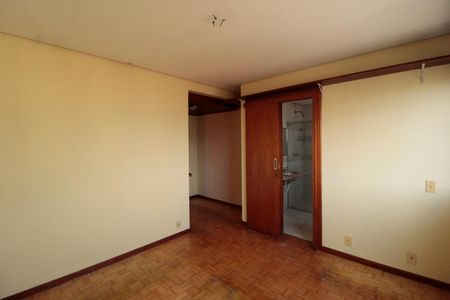 Apartamento à venda com 220m², 3 quartos e 1 vagaSuíte 