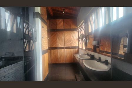 Studio para alugar com 43m², 1 quarto e sem vaga Studio para alugar com 43m², 1 quarto e sem vagaBanheiro