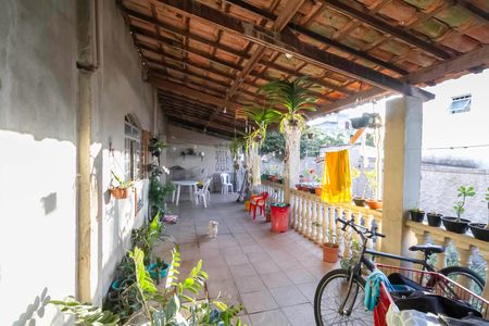 Casa à venda com 360m², 5 quartos e 5 vagasVaranda da Cozinha