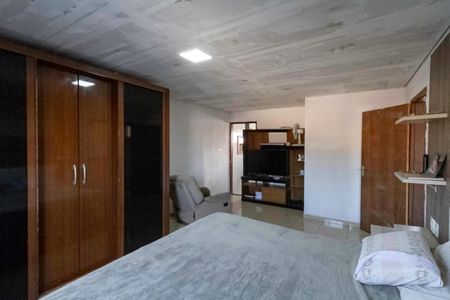 Casa à venda com 360m², 5 quartos e 5 vagasSuíte