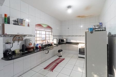 Casa à venda com 360m², 5 quartos e 5 vagasCozinha
