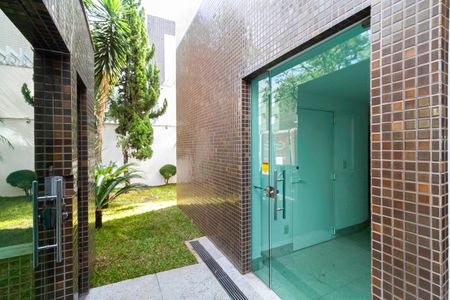 Apartamento para alugar com 202m², 4 quartos e 3 vagasEntrada