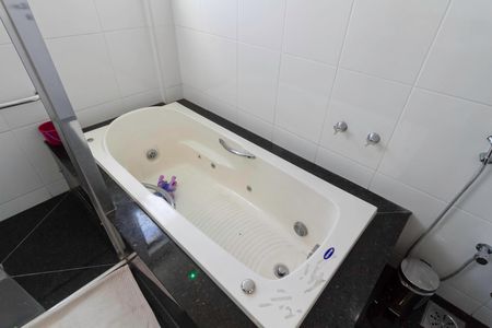 Apartamento para alugar com 202m², 4 quartos e 3 vagasBanheiro da suíte 3